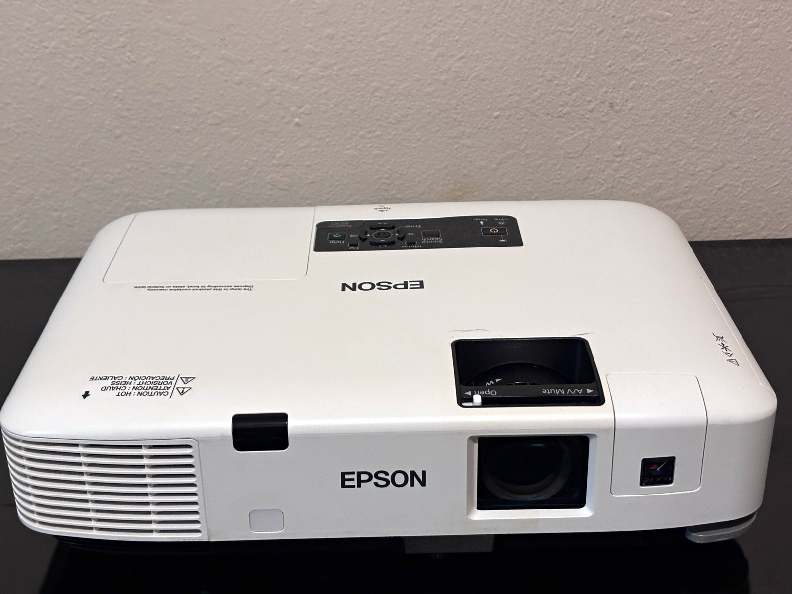 Epson PowerLite 1830 3LCD Desktop Projector 4000 ANSI lm XGA 4:3 White
