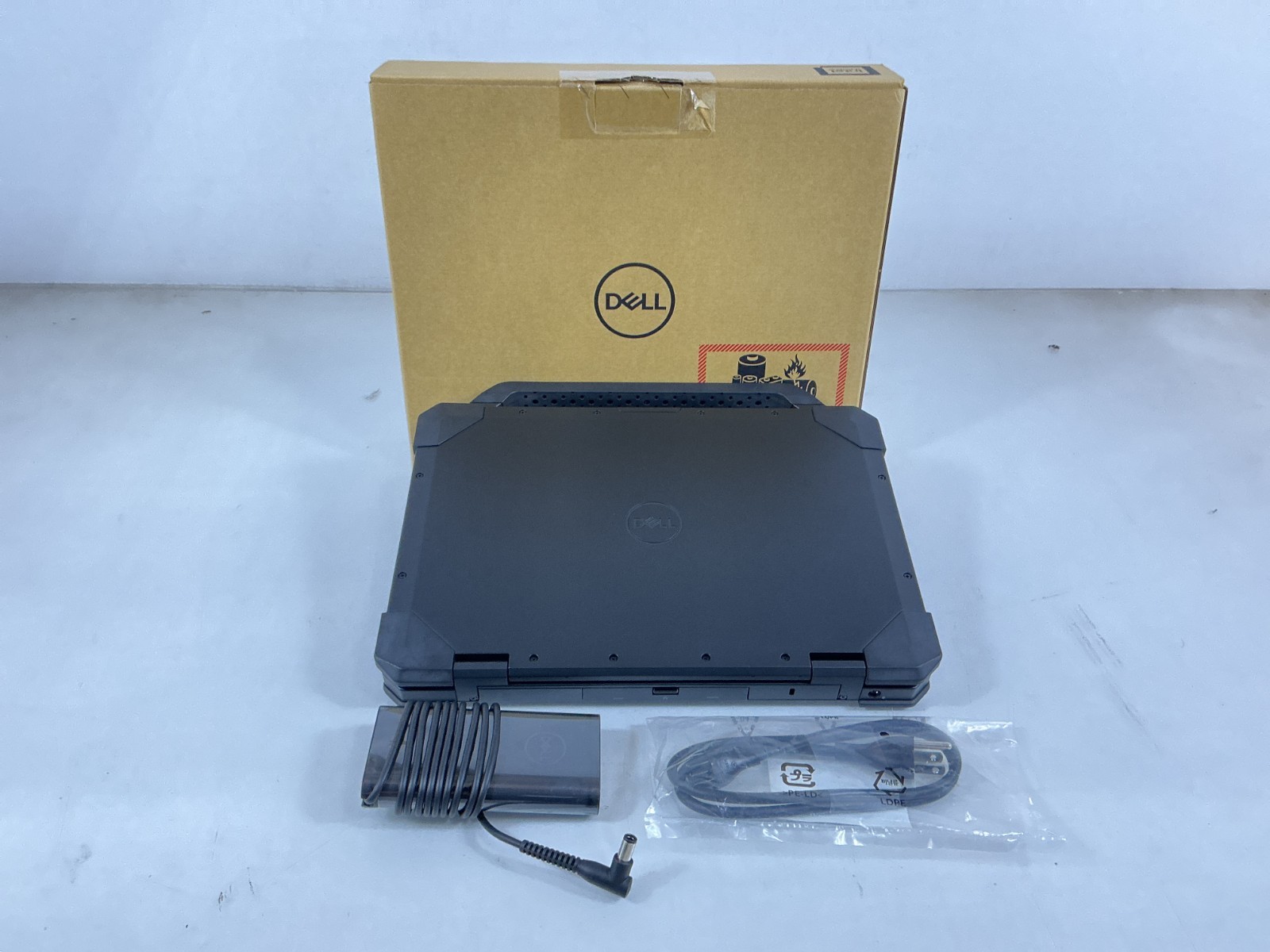 Dell Latitude 5420 Rugged 14" FHD i5-8350U 16GB 256GB SSD WiFi 5 Windows 10 P