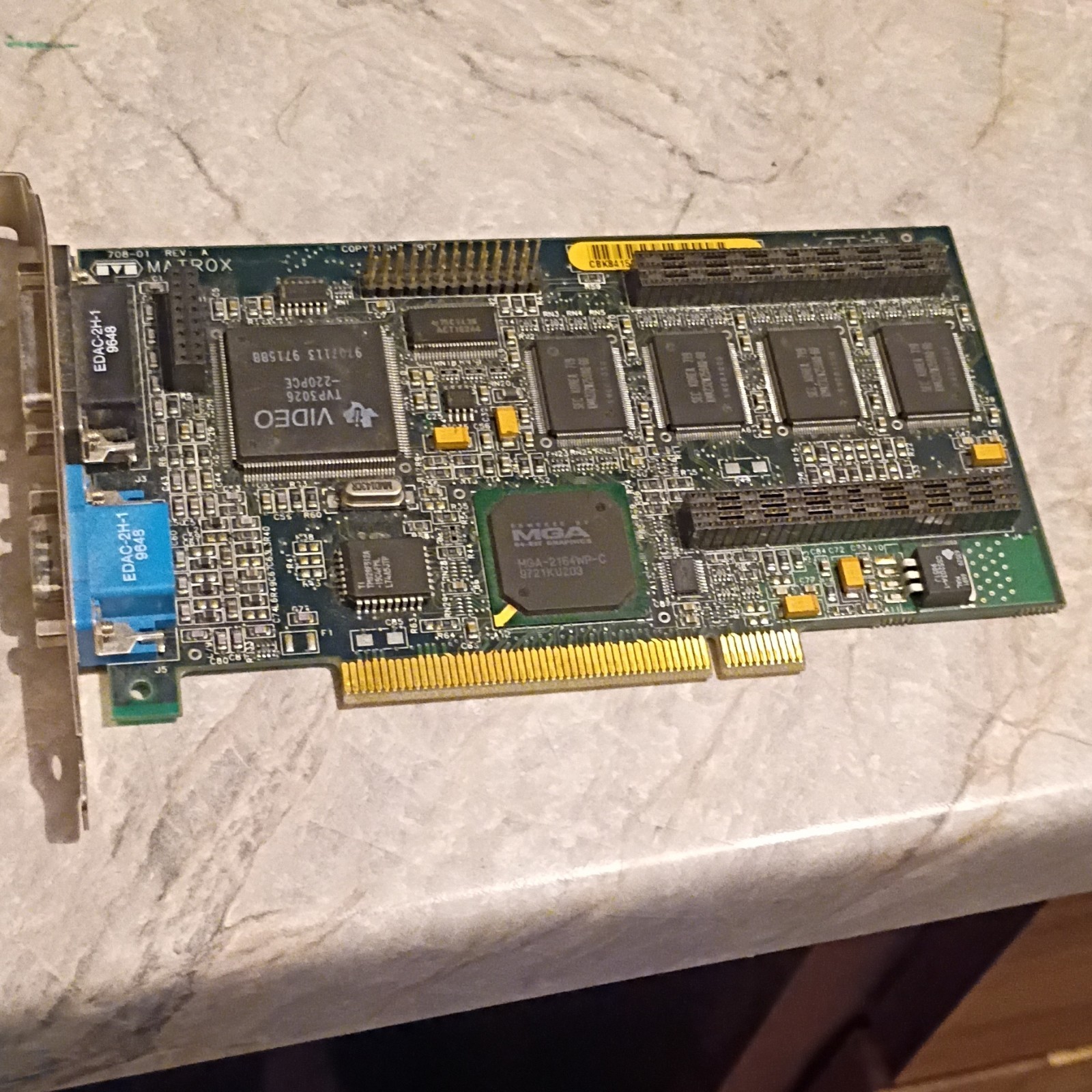 Matrox MGA 2164W – VGA Connector – SGRAM – PCI Compatible Graphics Card