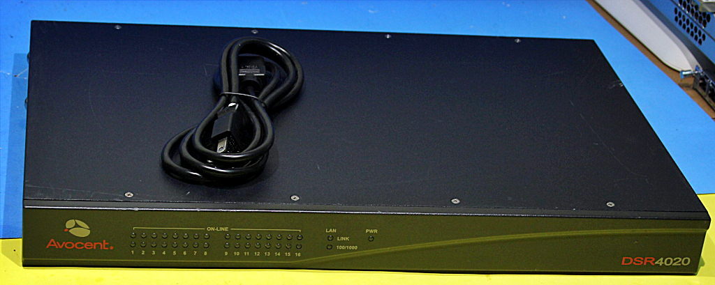 Avcocent Used AVOCENT DSR4020 Avocent 16-Port KVM over IP Switch, 4 Digital ...
