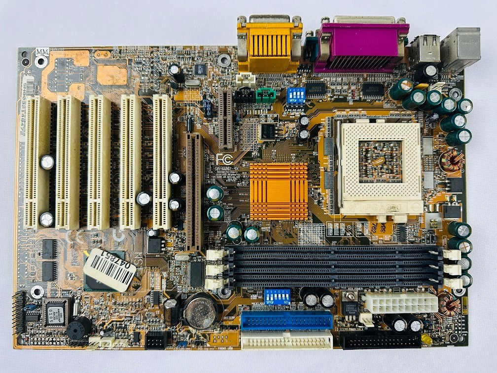 Gigabyte GA-6VX7-4X Motherboard