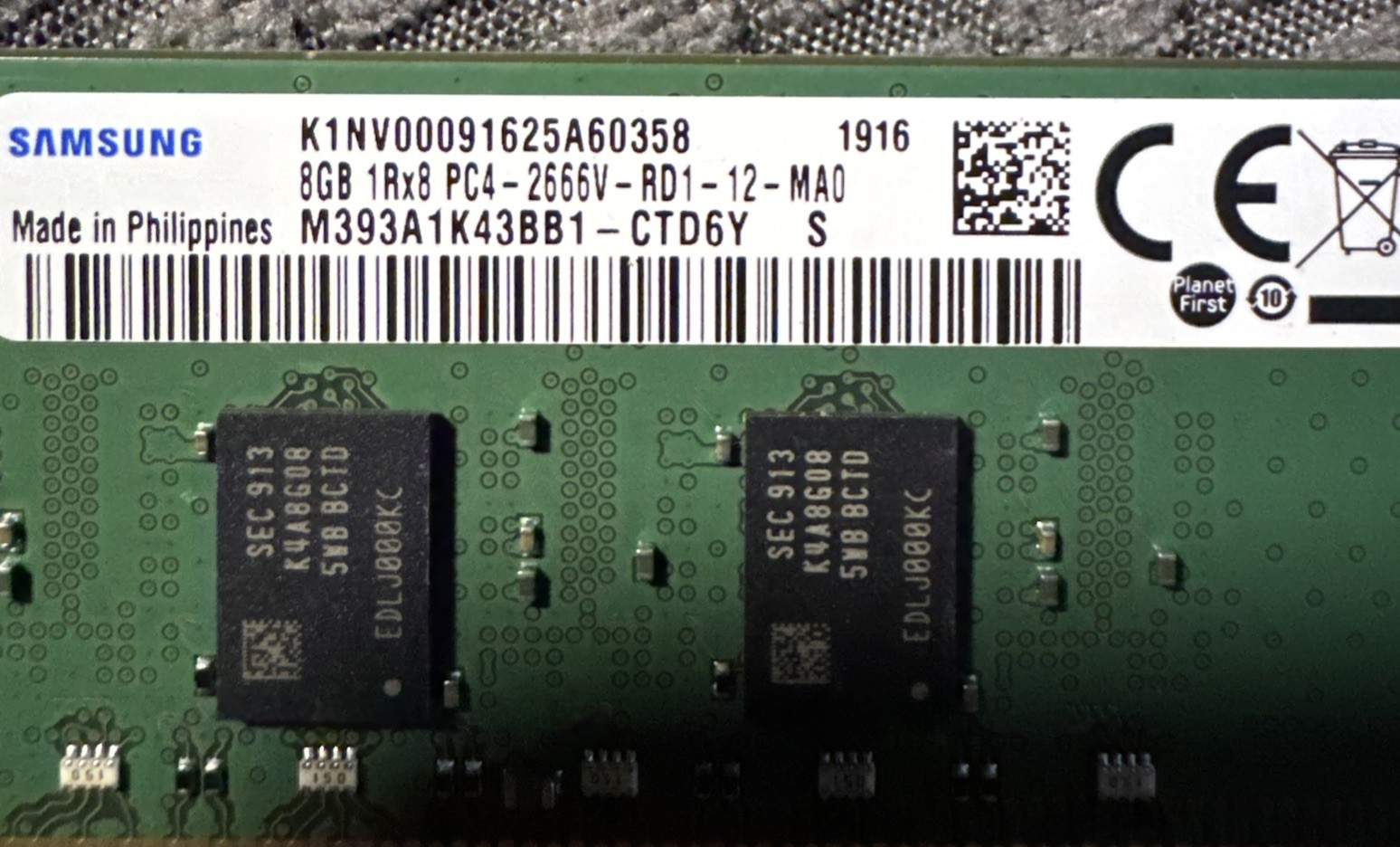 Samsung 8GB 1Rx8 PC4-2666V-RD1-12-MA0 ECC REG Server Memory M393A1K43BB1-CTD6Y