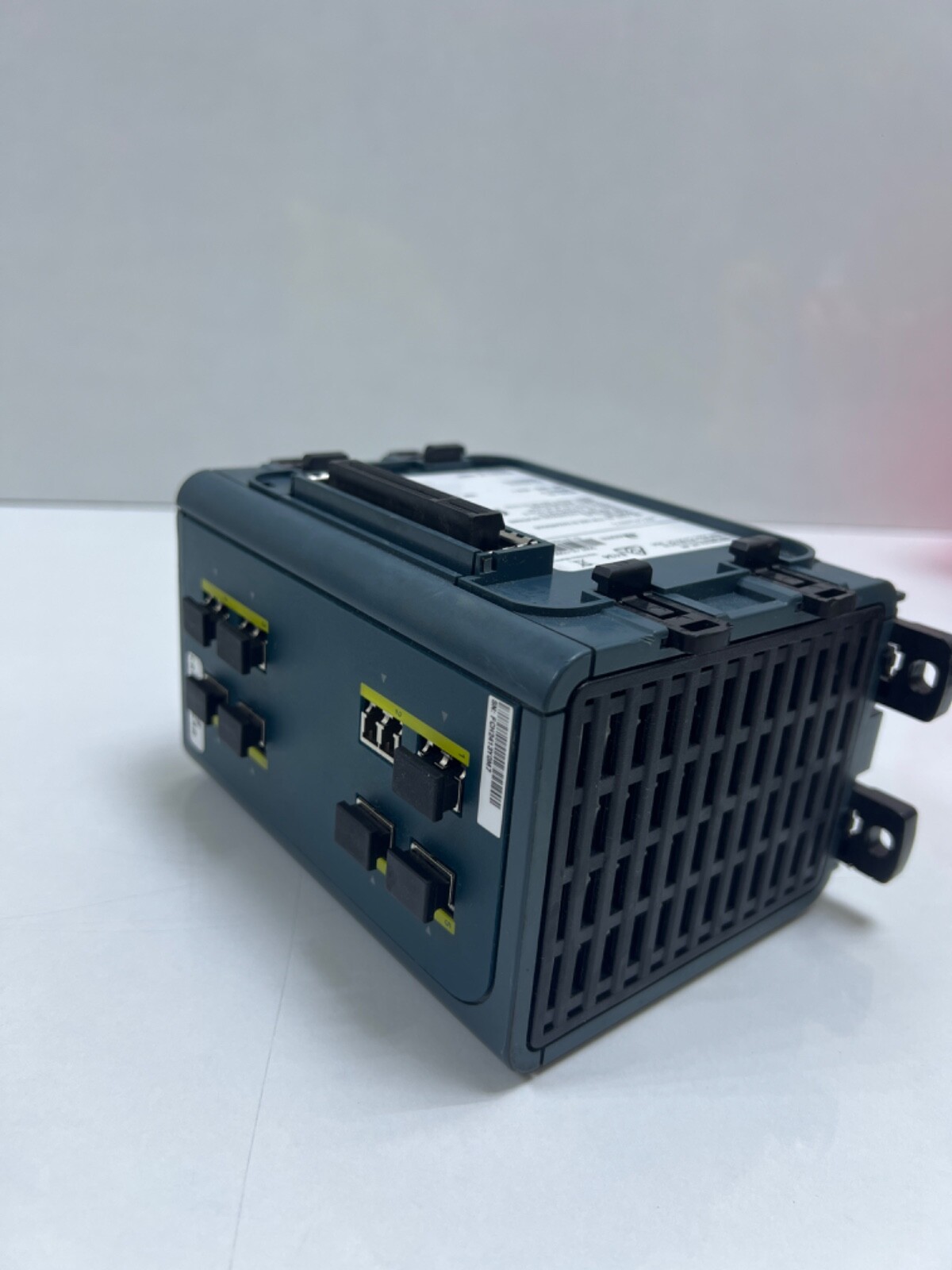 Cisco IEM-3000-8FM=V02 , Expansion Module
