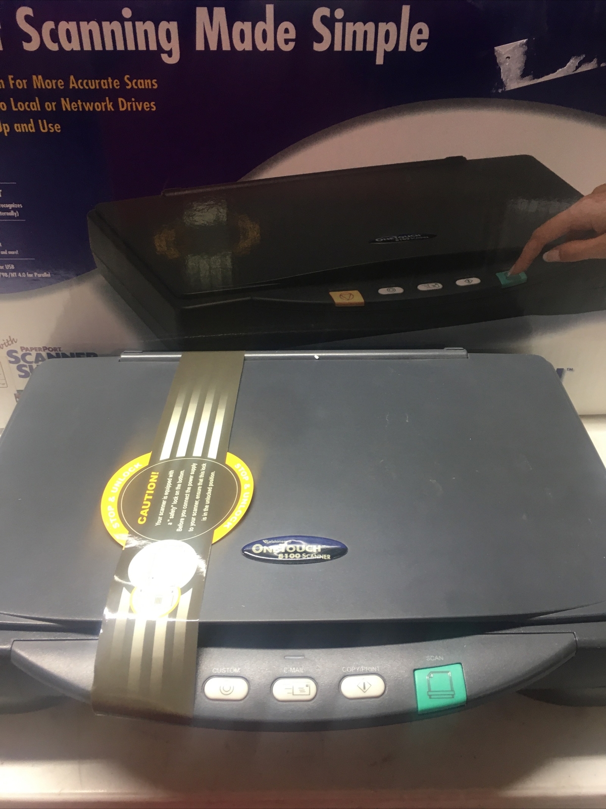 VISIONEER ONE TOUCH  8100 SCANNER 1200 DPI - 36 BIT COLOR NEW IN BOX