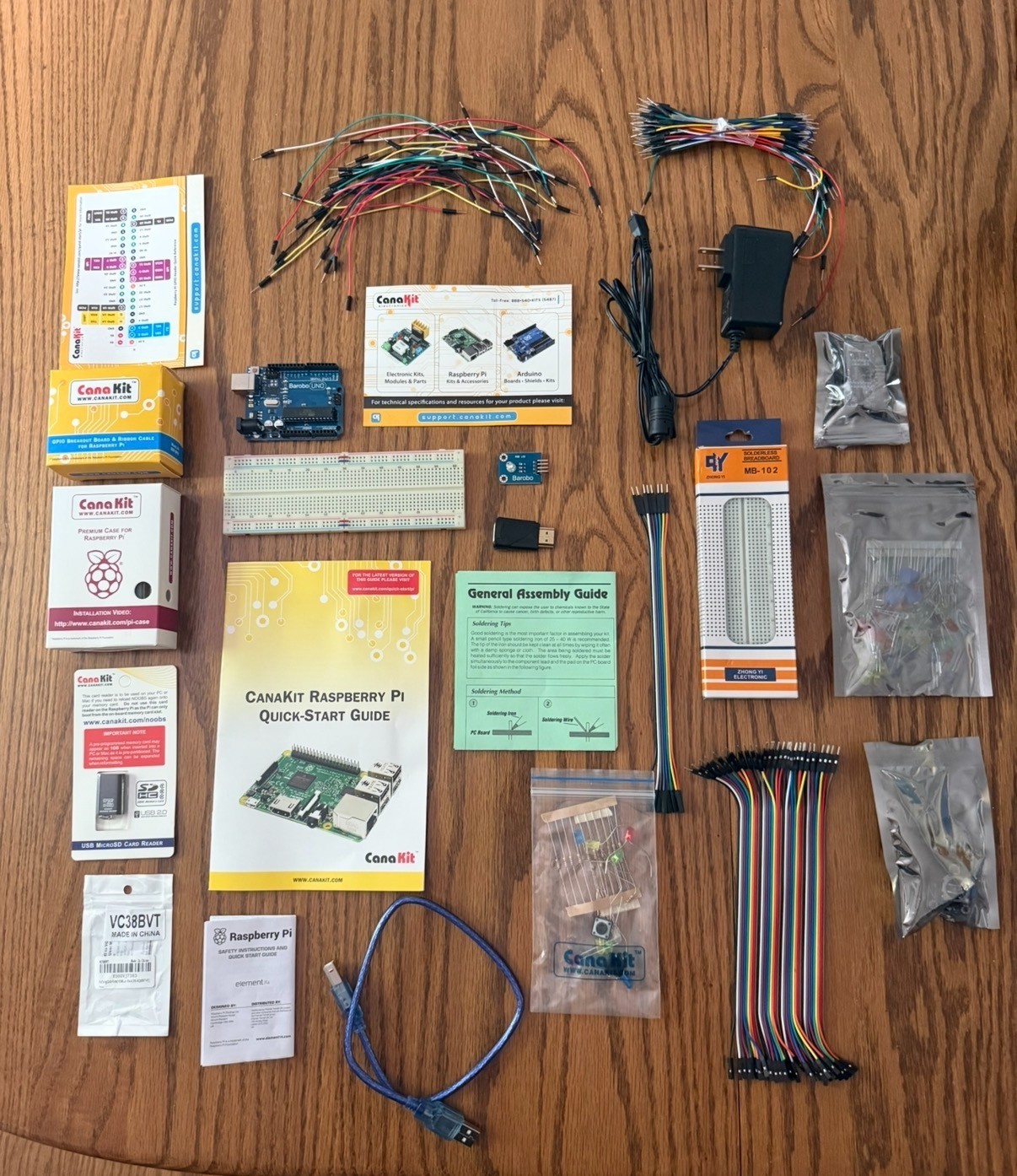 Raspberry Pi 3 Ultimate Starter Kit - 32 GB Edition CanaKit