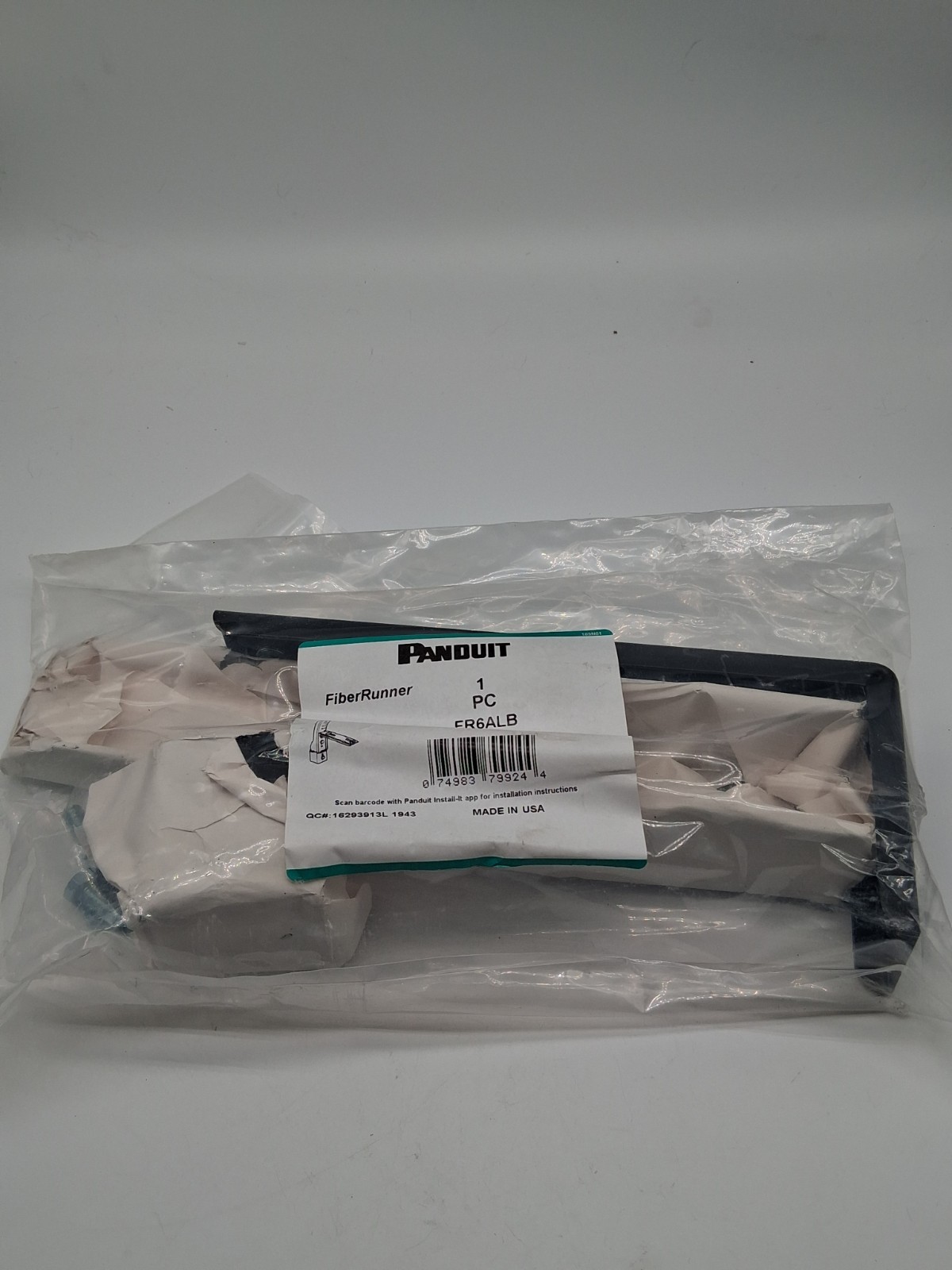 FR6ALB Panduit FiberRunner 6" Adjustable Ladder Rack QuikLock Bracket 4x4 Black
