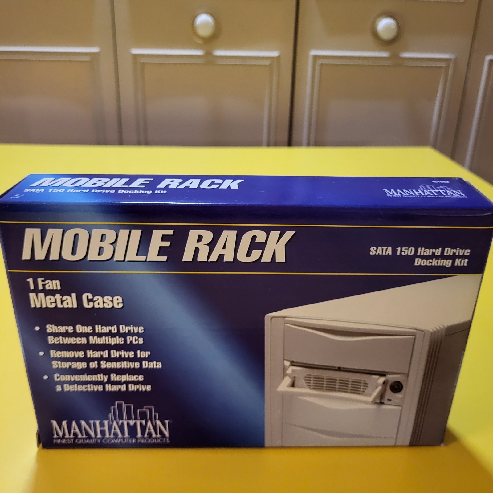Manhattan Computer Products Mobile Rack SATA 150 Hard Drive Docking Kit NEW