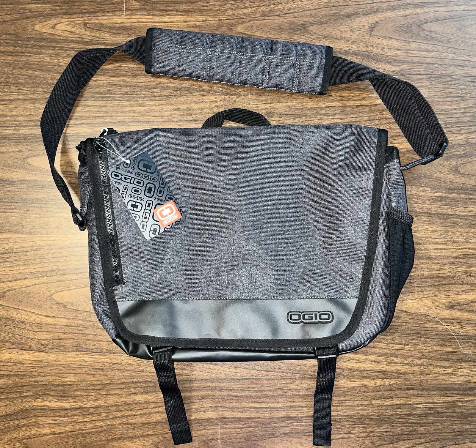 NWT OGIO 417015 Black Upton Computer Laptop Messenger Bag/Briefcase
