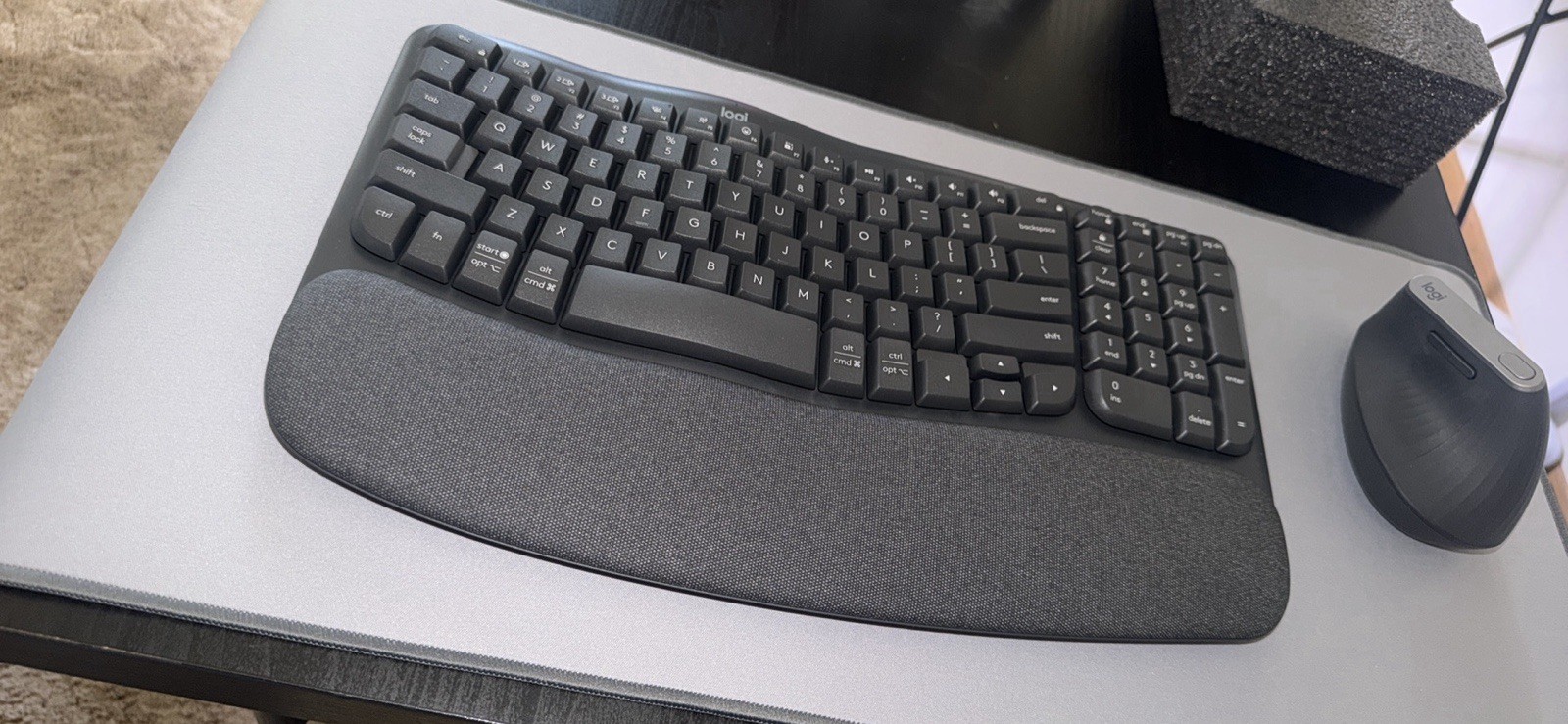 Logitech Ergonomic Workspace Bundle