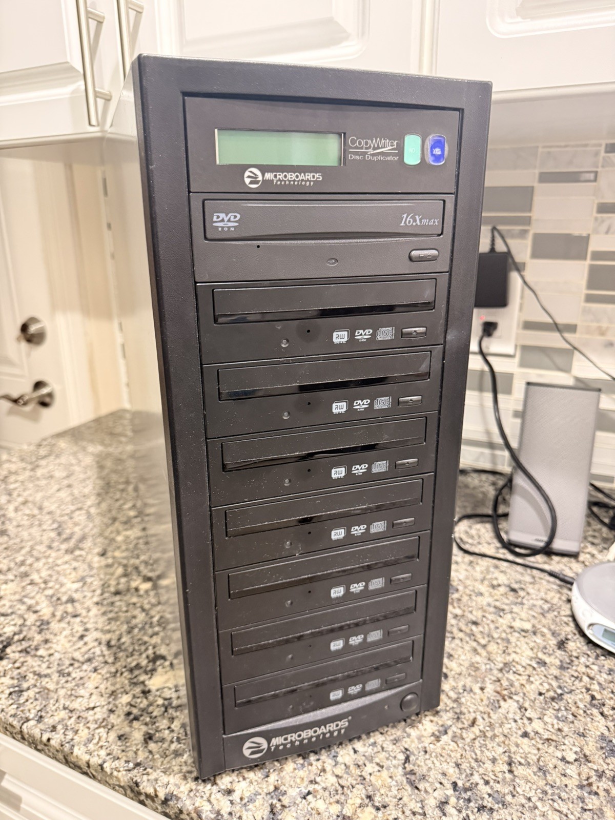 Microboards Technology LSDVDPRM PRO07 CD/DVD Duplicator Tested Working (2)