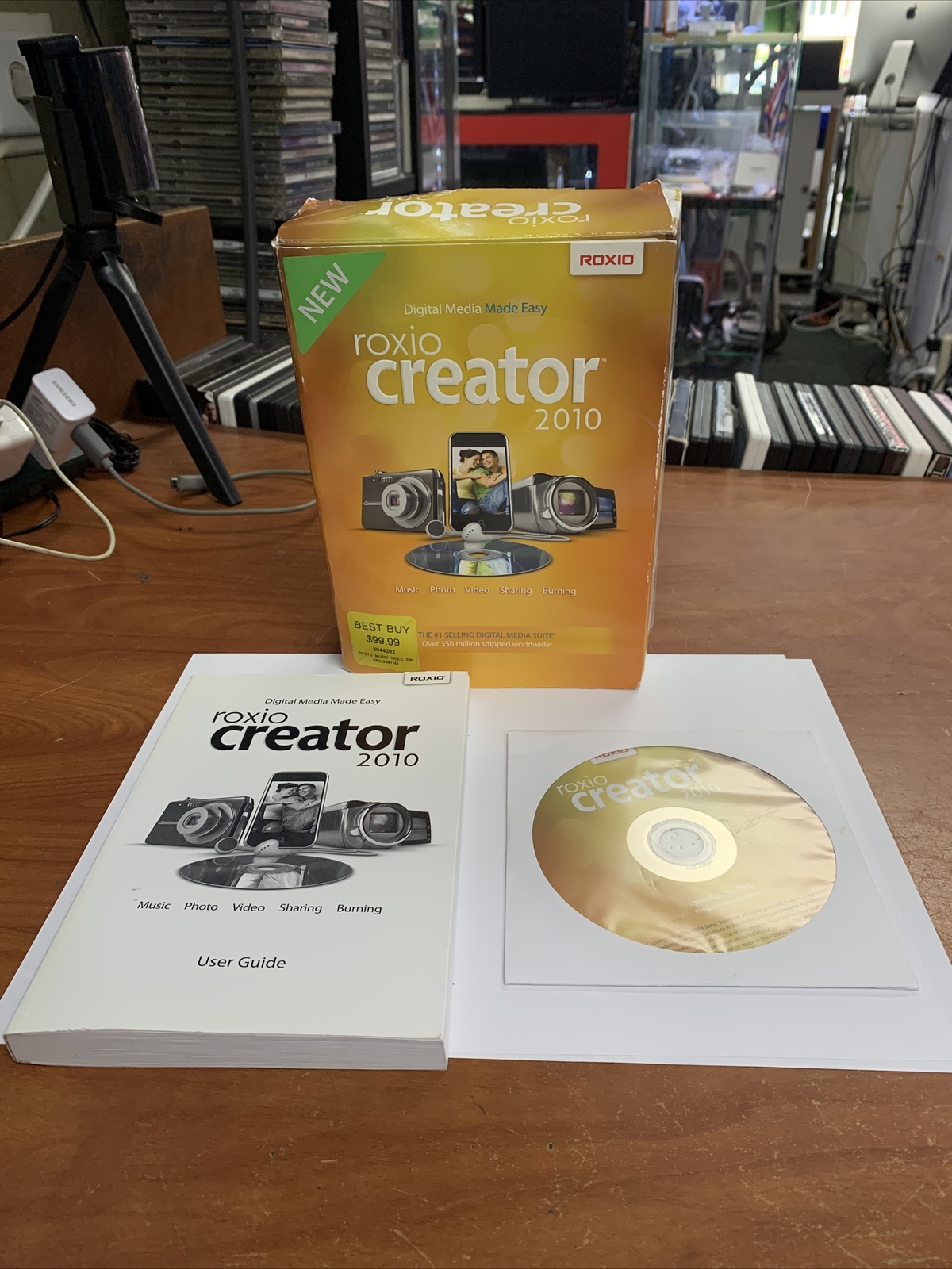 Roxio Creator 2010  w/ Guide PC DVD preserve music photo video suite tool BOX
