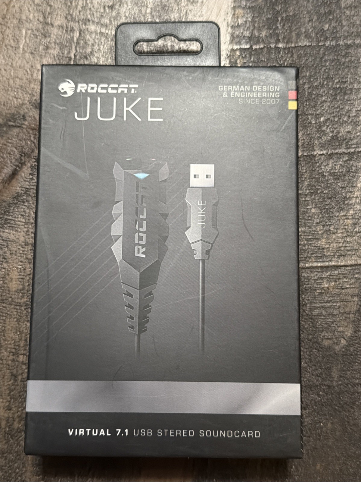 ROCCAT Juke Model ROC-14-111-AM  7.1 Surround Soundcard & Headset Adapter NIB