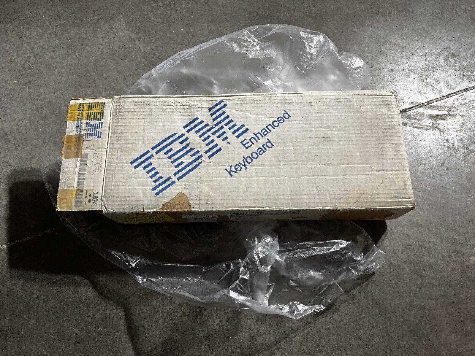 AUTHENTIC OEM - IBM Vintage Enhanced Keyboard 1503275 Rectangle Keys BOX ONLY