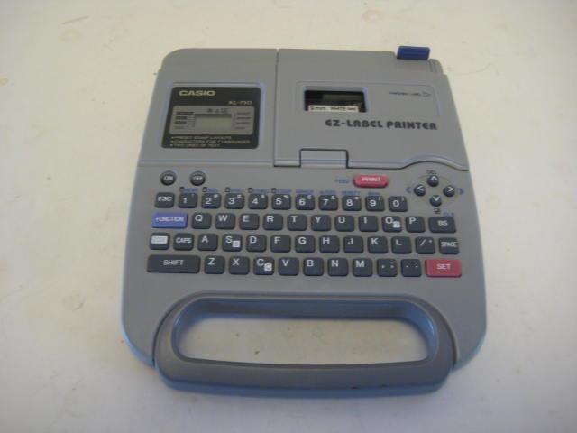 Casio KL-750 EZ-Label Compact Portable Thermal 2-Line Printer Packed w Features