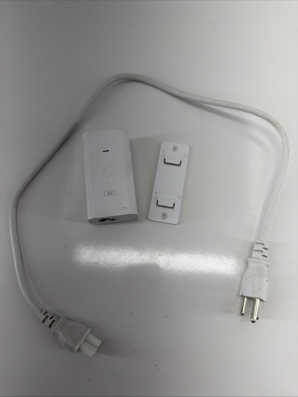 Ubiquiti Networks UniFi 24V 12Watts 0.5A PoE Power Injector GP-A240-050G