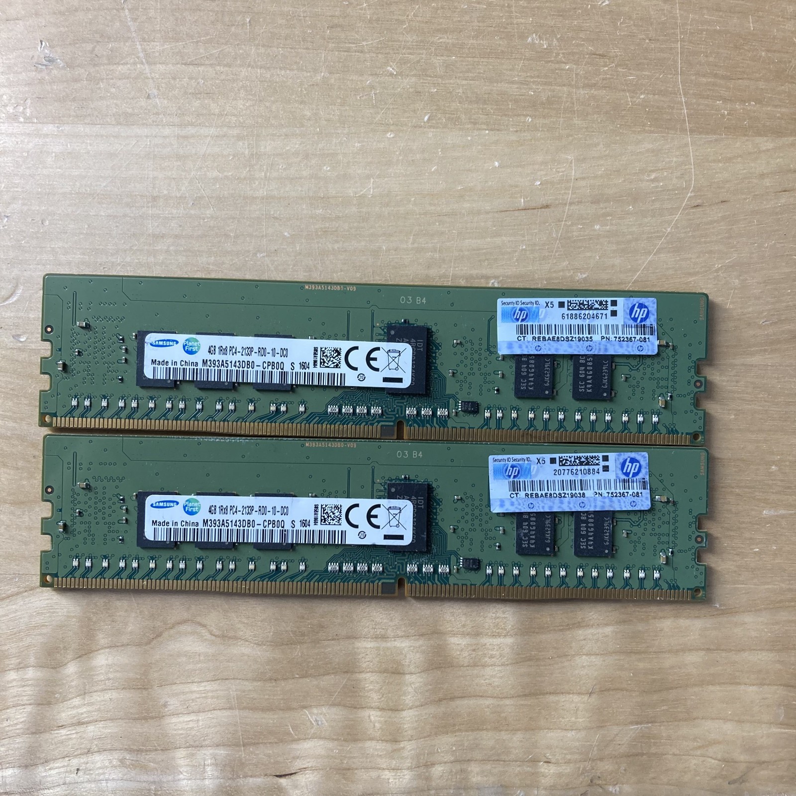 Samsung 8GB Kit (2x4GB) 1Rx8 PC4-2133P 2133MHz ECC Server RAM M393A5143DB0-CPB0