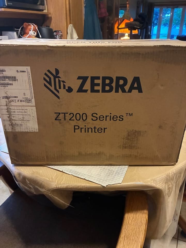 Zebra ZT230 Thermal Label Printer ZT23042-T01200FZ NEW IN BOX ZT200 Series