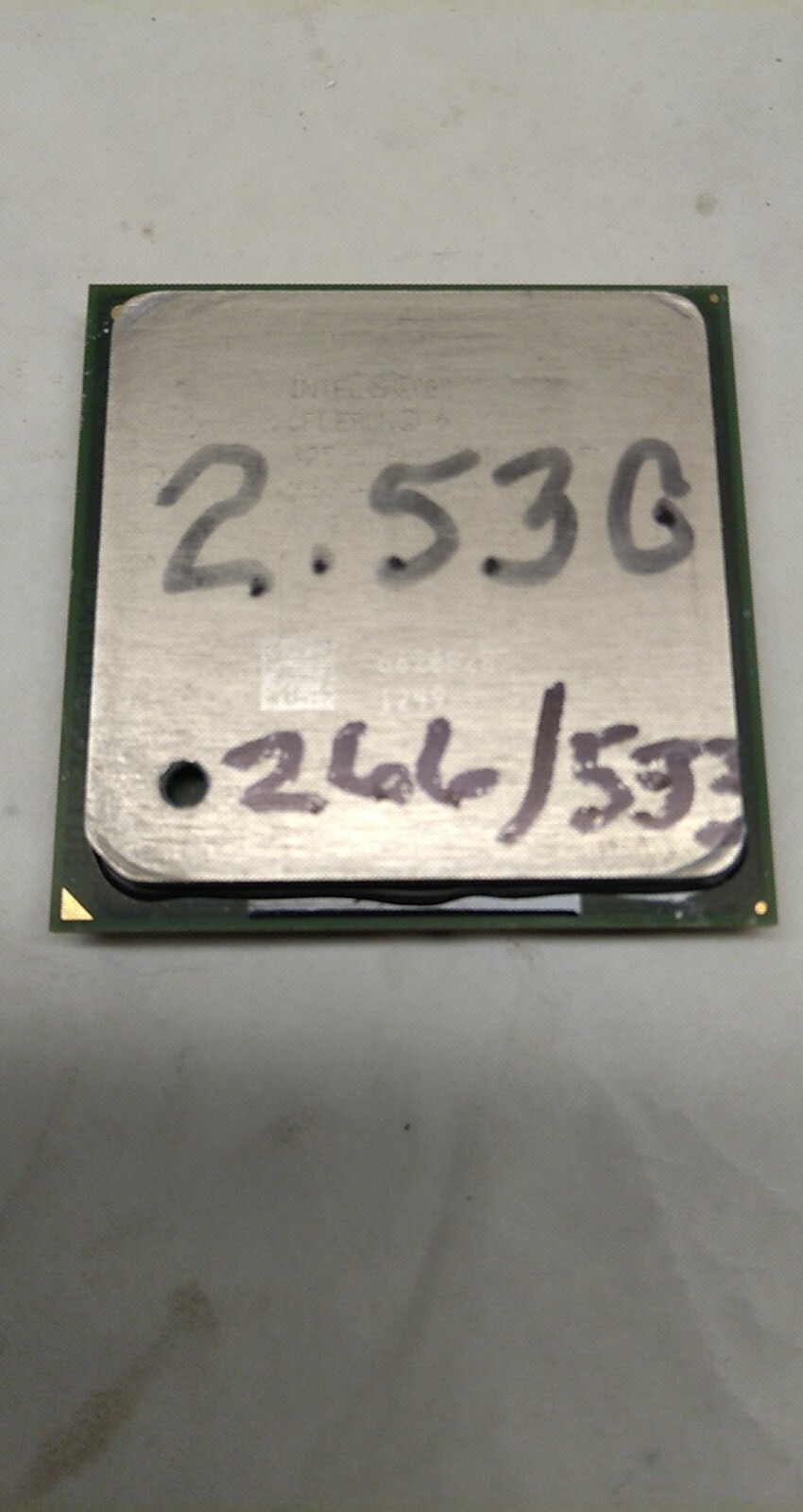 Intel Celeron 2.53GHz 266/533 FSB Processor desktop..