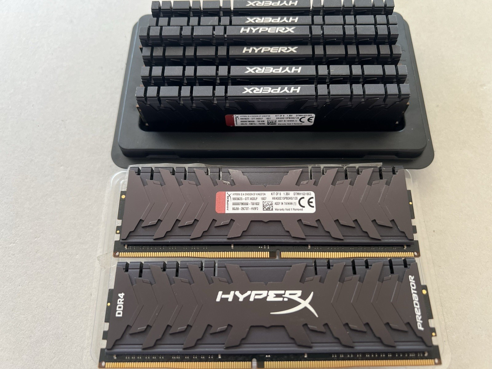 128GB RAM (16GBx8) HyperX Predator DDR4 3000MHz | HX430C16PB3K4/128