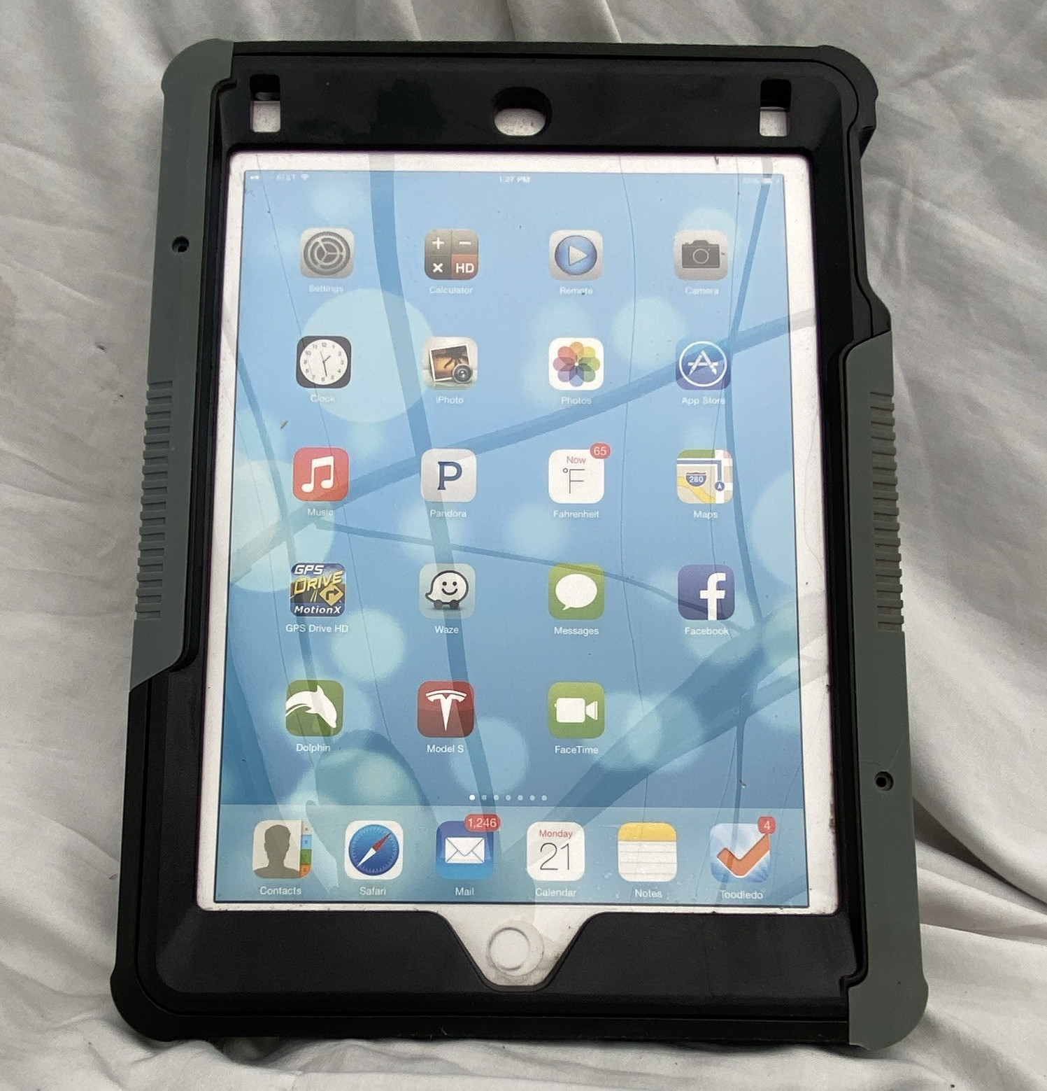 Maroo ExoRail  3.2 Rugged Stand Case with Integrated Kickstand  - Black/Gray