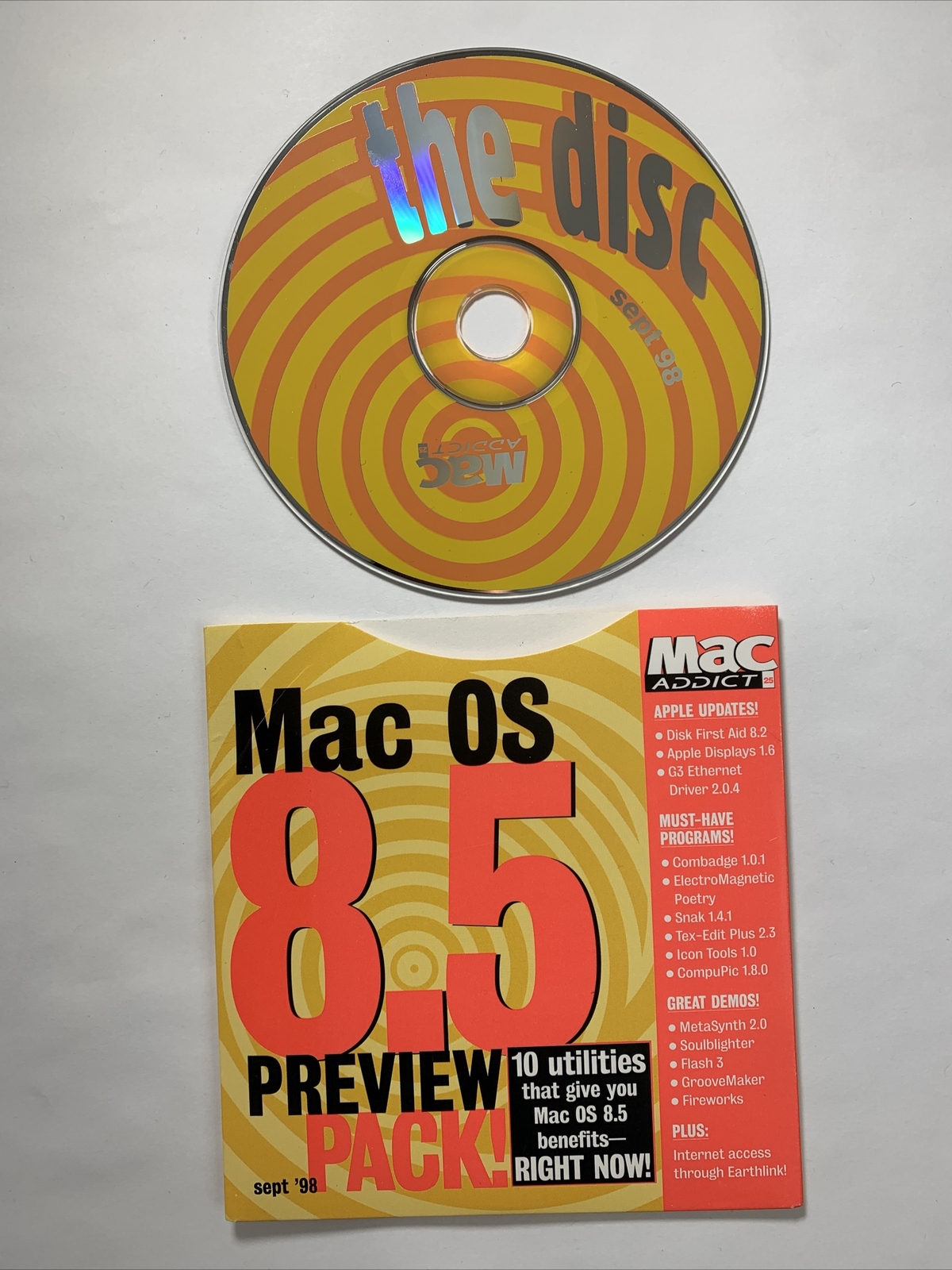 Mac OS 8.5 Preview Pack MacAddict Sept 98 Apple Vintage CD collectible Combadge