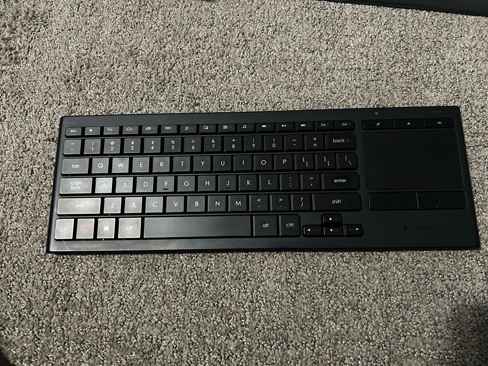 Logitech K830 Backlit Keyboard w/Built-In Touchpad NO DONGLE