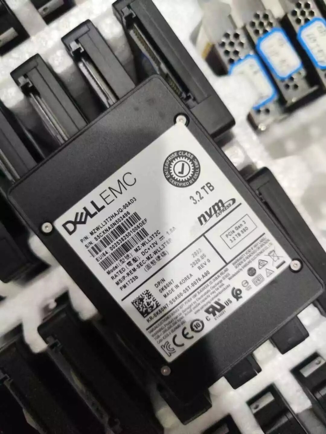 DELL EMC SAMSUNG PM1725B 3.2TB SSD U.2 MZWLL3T2HAJQ-00AD3 MZ-WLL3T2C DP/N 0K60N7