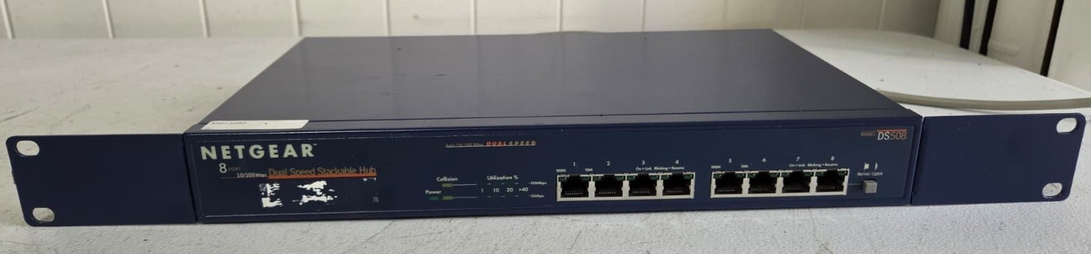 Netgear DS508 8-PORT NETWORK AUTO 10/100 DUAL SPEED NS N1B working