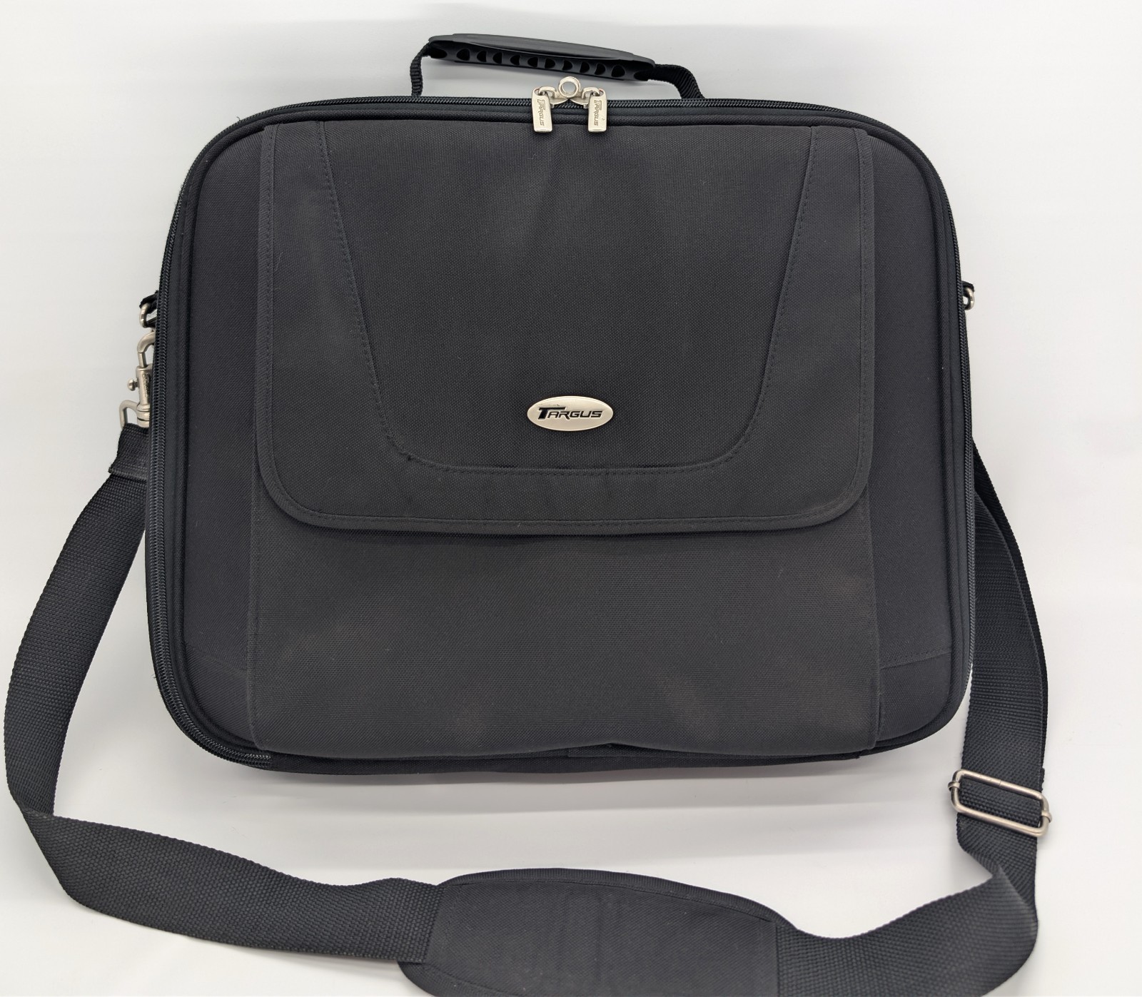 Targus TCC002US Heavy Duty Canvas Laptop Briefcase Messenger Bag Metal Hardware