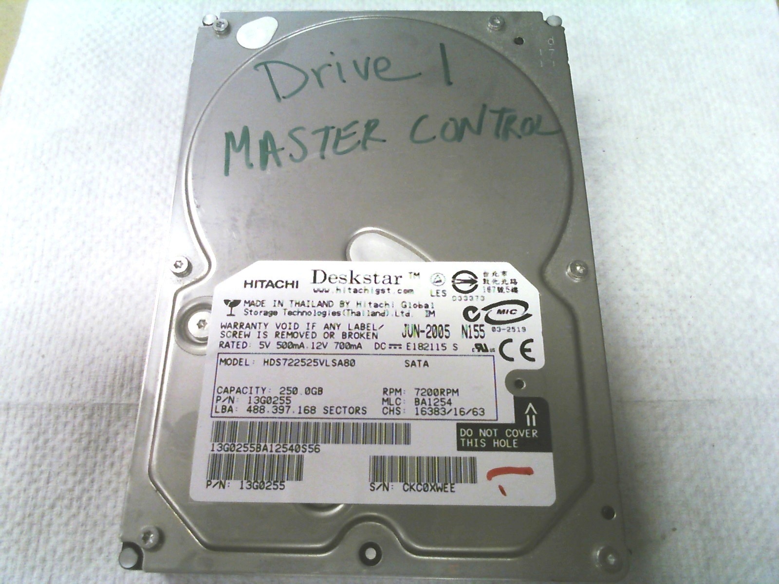 Hitachi Deskstar 250GB HDS722525VLSA80 13G0255 BA1254 16383/16/63 SATA HDD