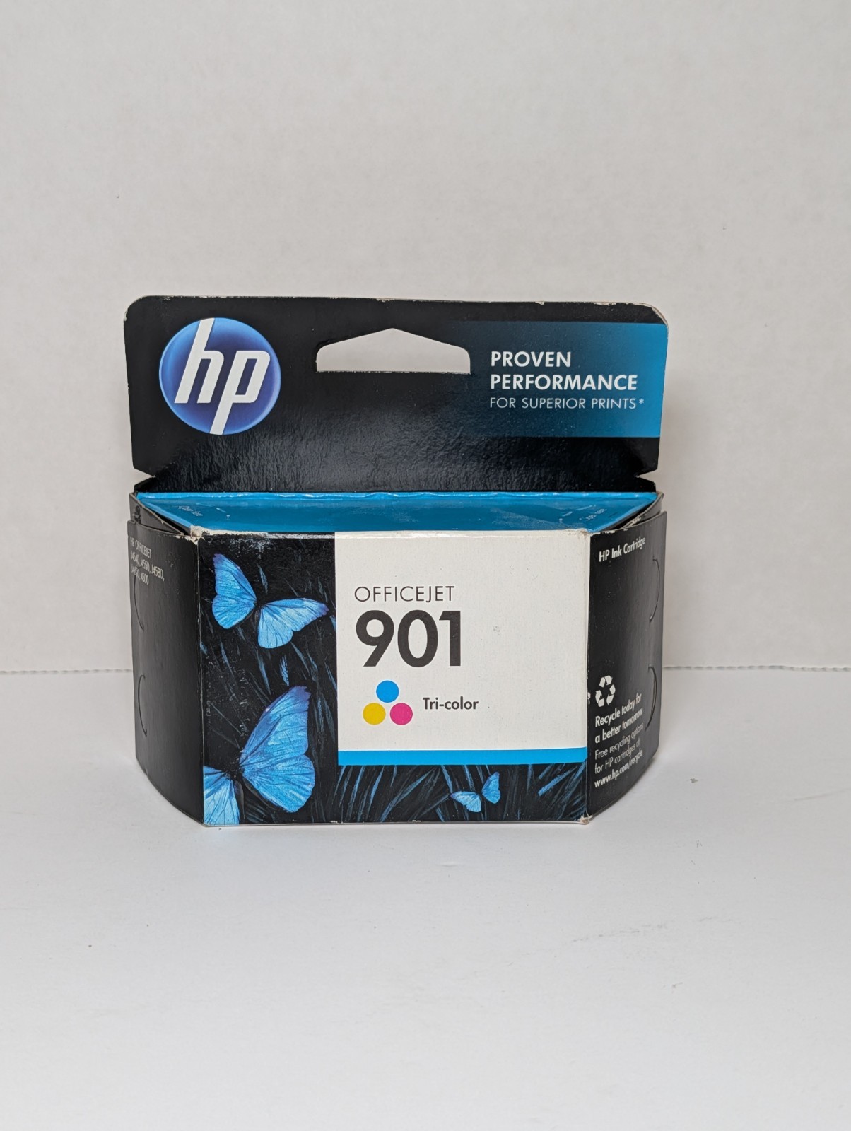 HP 901 Tri-Color Genuine Inkjet Ink Cartridge CC656AN Exp 2013 New Sealed