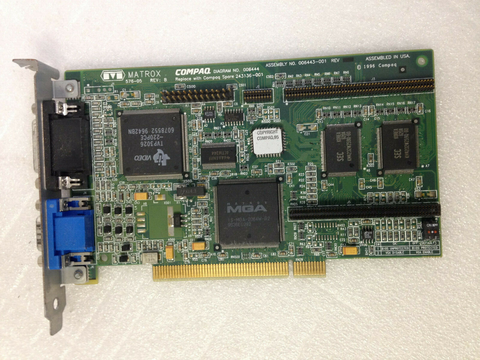 Compaq Matrox 576-05 243136-001 5064-0240 MGA-MIL/2/G2 PCI Video Card