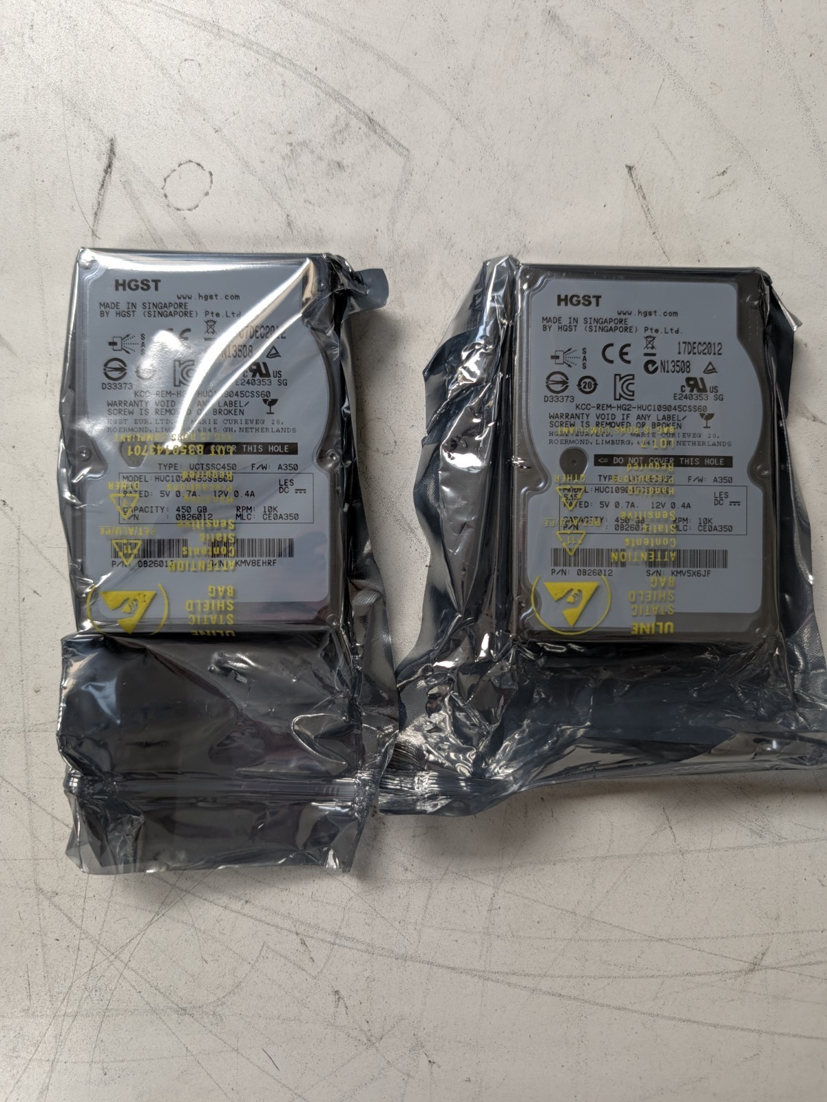 Lot Of 2 HGST/Hitachi 450Gb HUC109045CSS600 64Mb Cache 10 000Rpm Sas II 2,5"