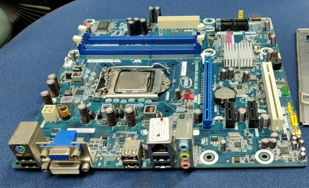 Intel DH55PJ Socket 1156 DDR3 Intel H55 ATX Motherboard w/i3-650 CPU (No I/O)