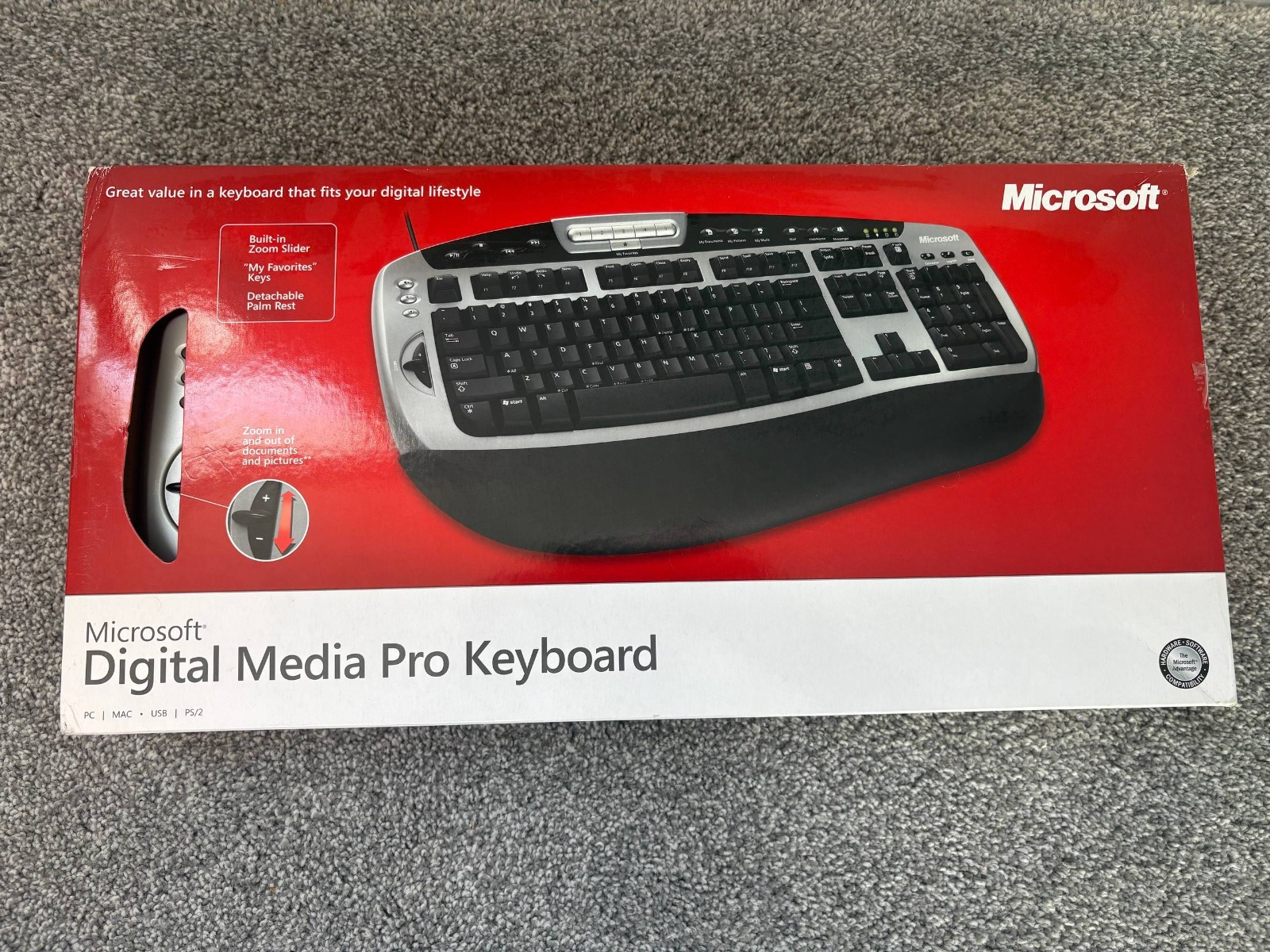 Microsoft Digital Media Pro Keyboard 1031 NEW Open Box COMPLETE Zoom Slider