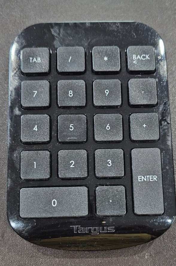 Targus AKP11US Wireless Numeric 10 Key keypad w/ receiver 
