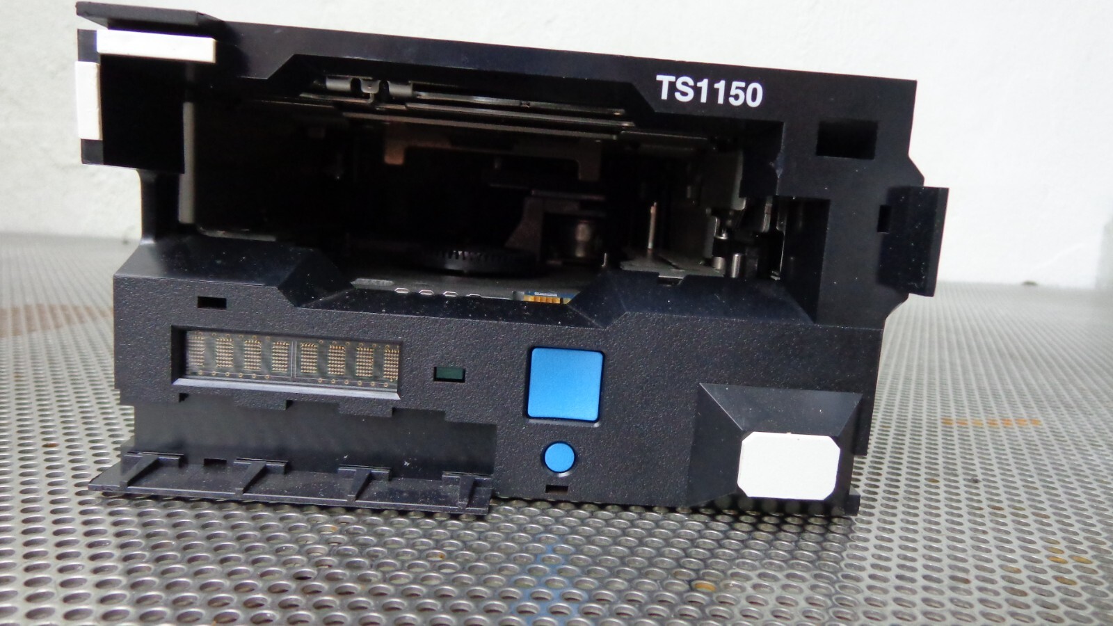IBM 3592-E08 TS1150 TAPE DRIVE 39U3776