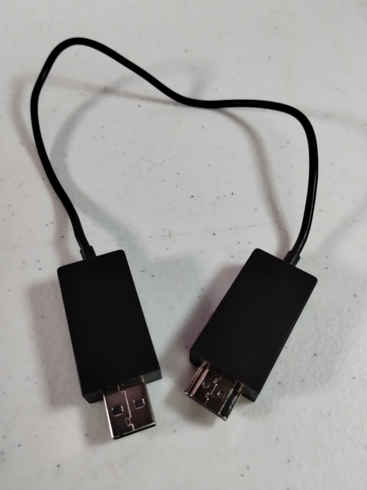 Microsoft 1733 Wireless Display Adapter - Tested & Updated with 30-Day Warranty