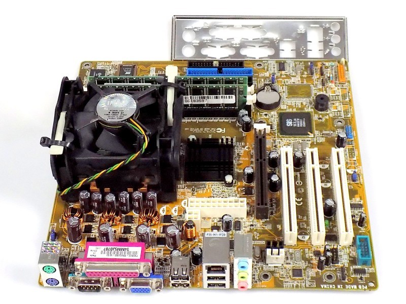 Motherboard CPU Ram Bundle: Asus P4S800-MX/S + Intel Celeron 2.8GHz + 512MB DDR 1A