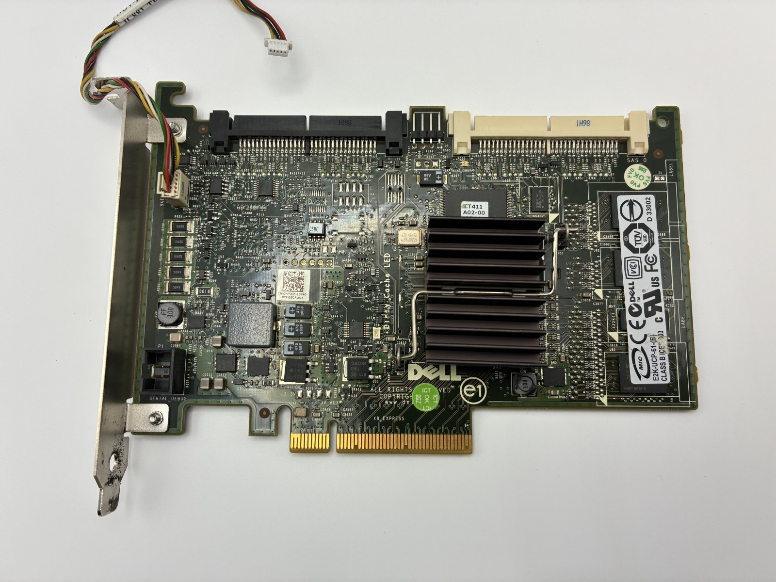 Dell PERC 6/i Integrated RAID controller, with 1 4X SATA cable