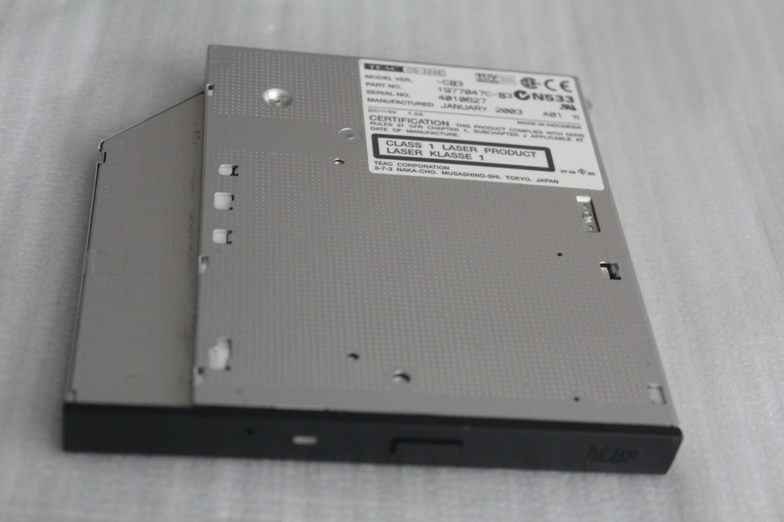 TEAC CD-224E C83 CD-ROM CDROM Optical IDE Drive w/ front bezel door
