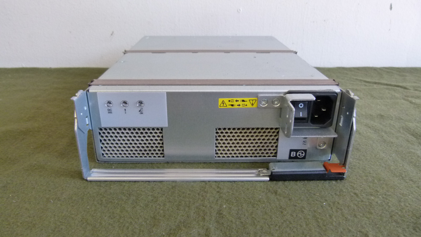 Delta Electronics DPS-600QBA Switching Power Supply