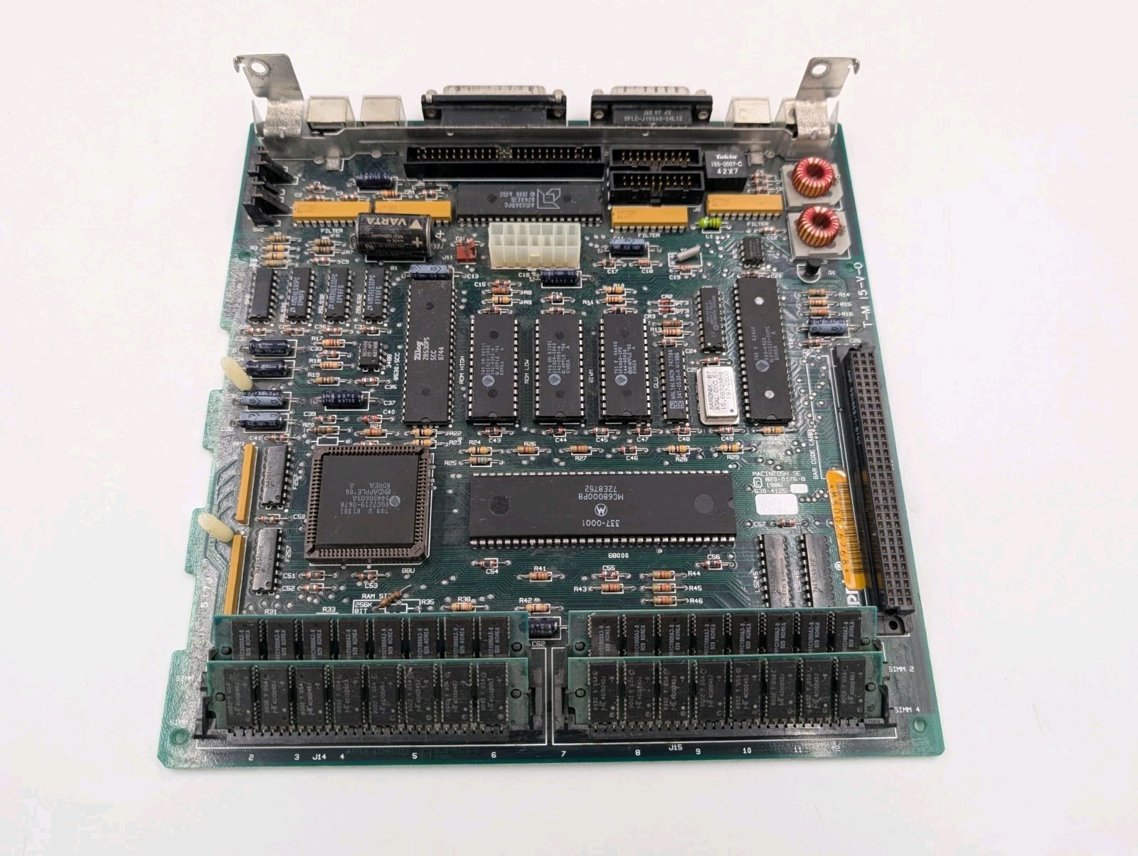 Working Macintosh SE 820-0176-B Logic Board  (260201 2)