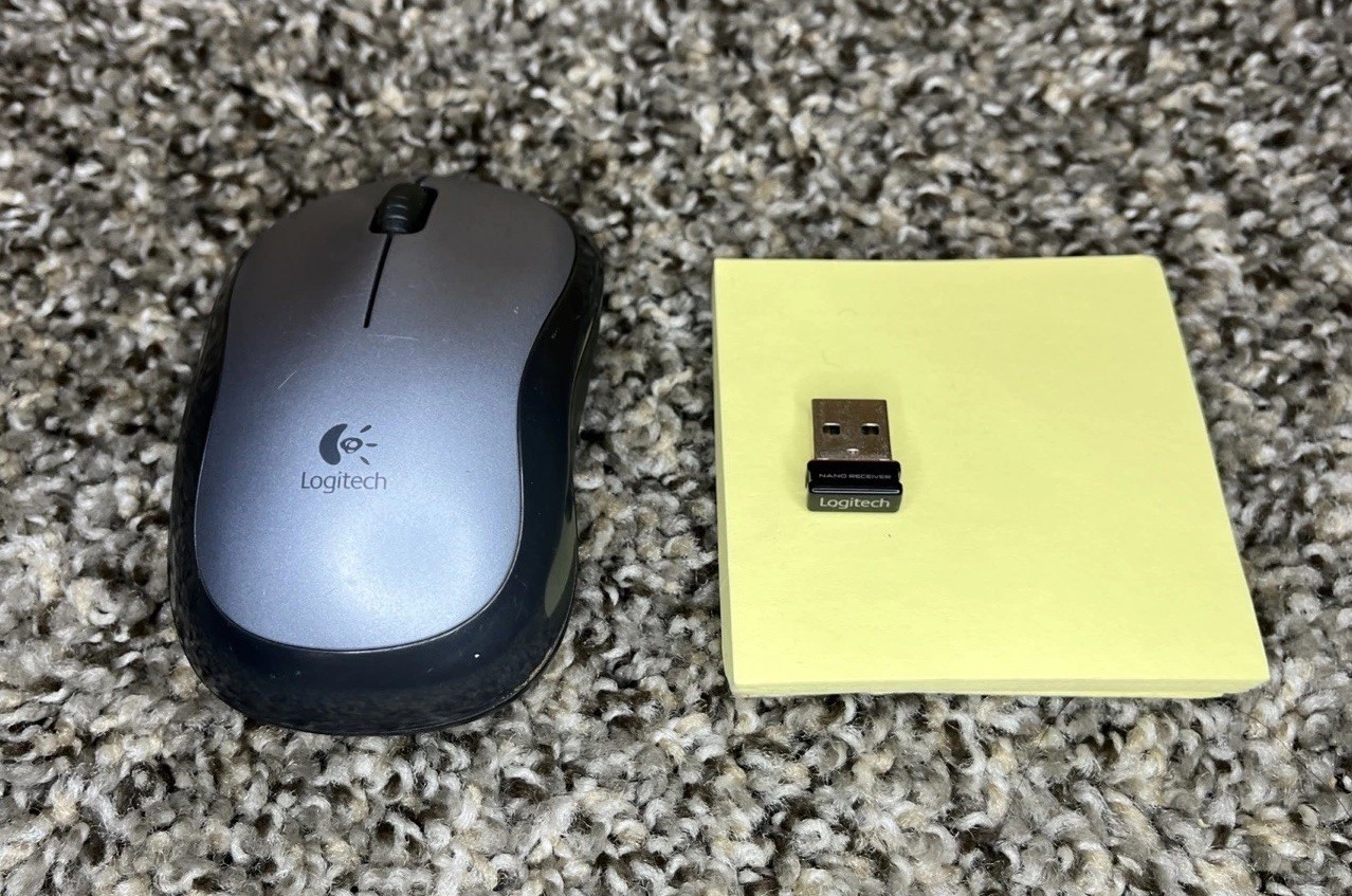 Logitech M225 Gray/Black Wireless Optical Mouse w/ Dongle
