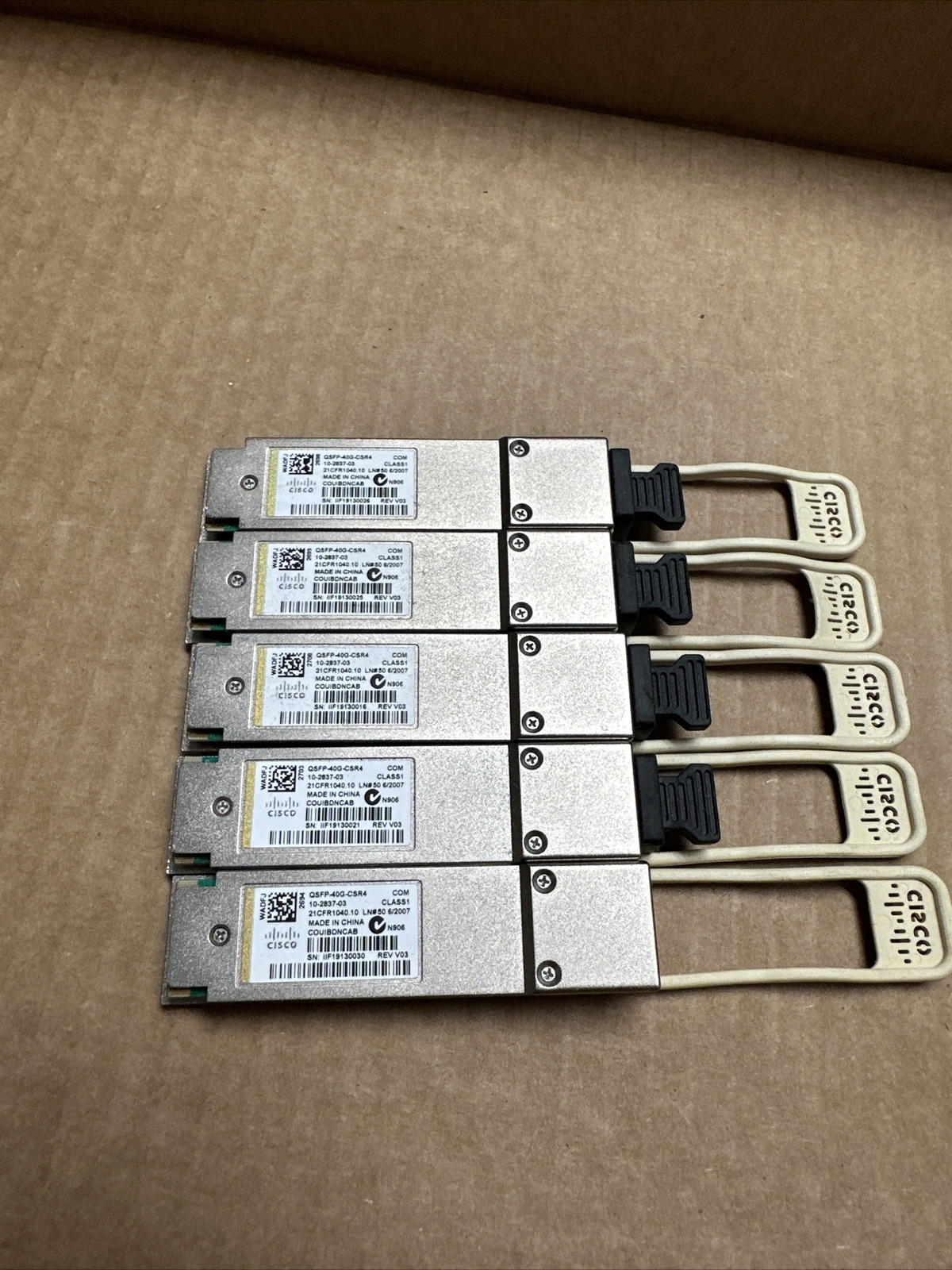 Cisco QSFP-40G-CSR4 10-2837-03 V03 40GBASE-CSR4 850nm MPO 300m MMF , LOT OF 5