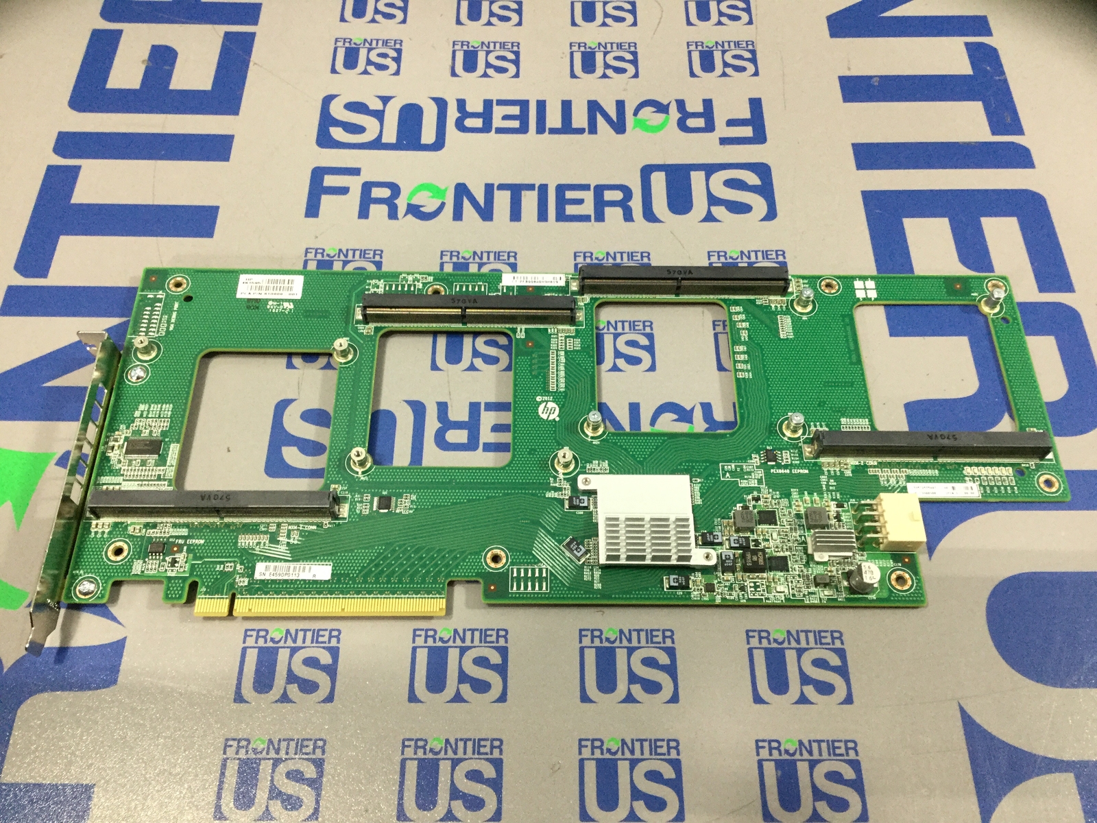 HPE 811100-001 SPS-PCA MULTI MXM PCIE CARD
