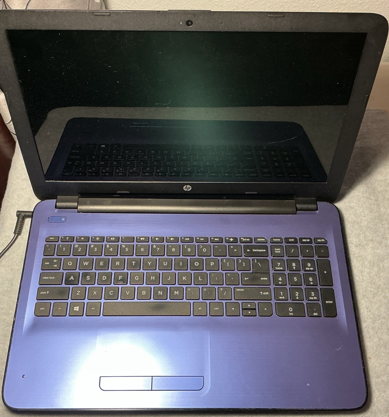 HP 15” Laptop Intel Core i-3 6100u CPU 2.30GHz 8GB RAM 256 HD