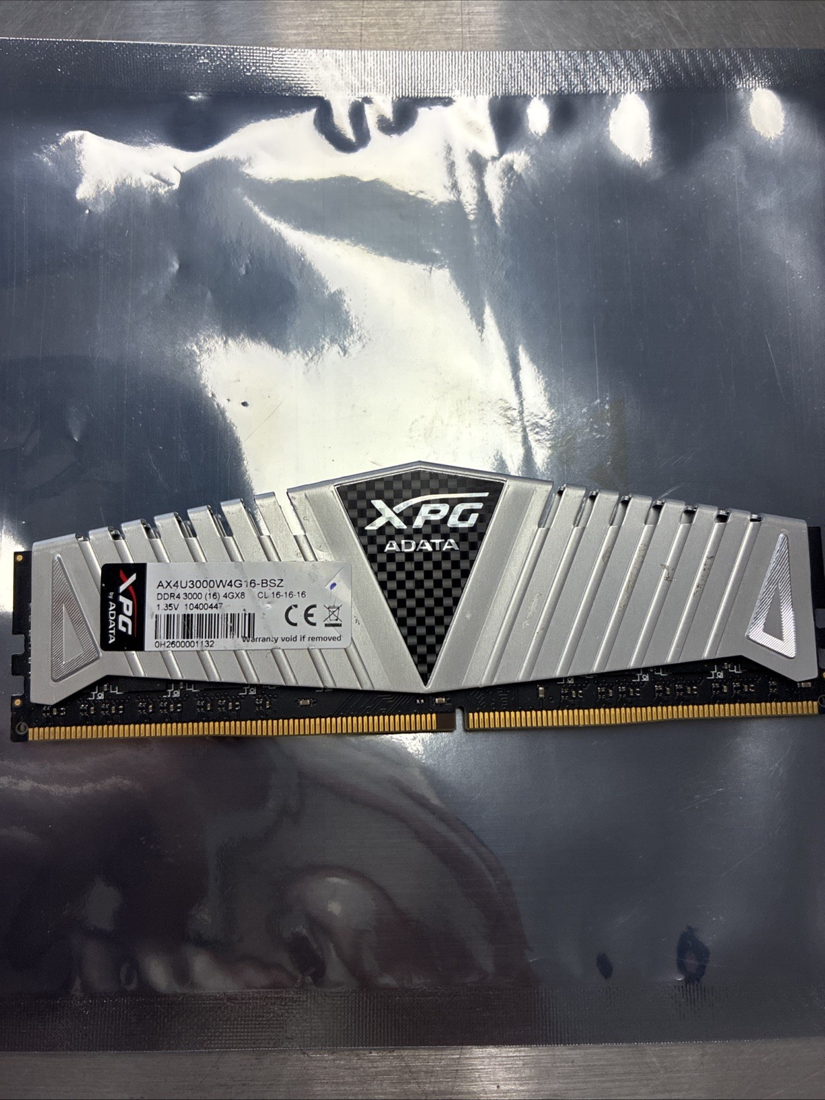 NOT WORKING" 4GB XPG ADATA AX4U3000W4G16-BSZ DDR4 3000MHz