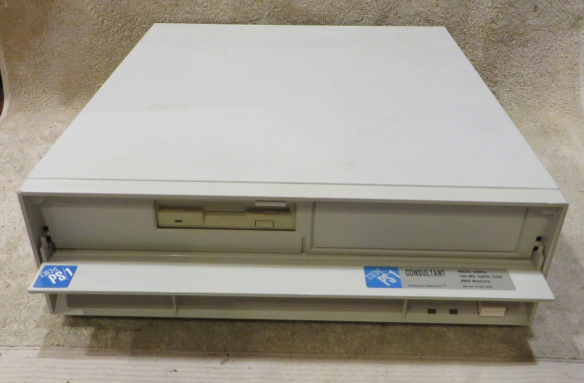 IBM PS/1 CONSULTANT COMPUTER 486sx 25MHZ 129mb Hard Disk  4mb Memory -FOR PARTS