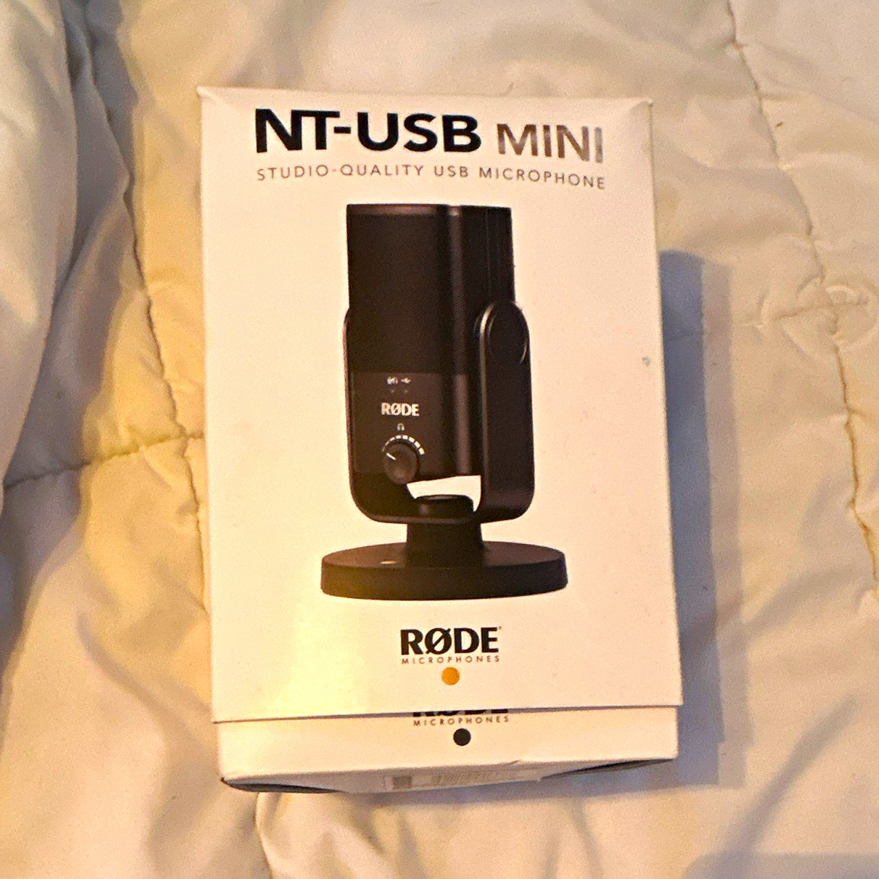 Rode NT-USB Mini USB Condenser Mic w/ Pop Filter, Headphone Jack, Black